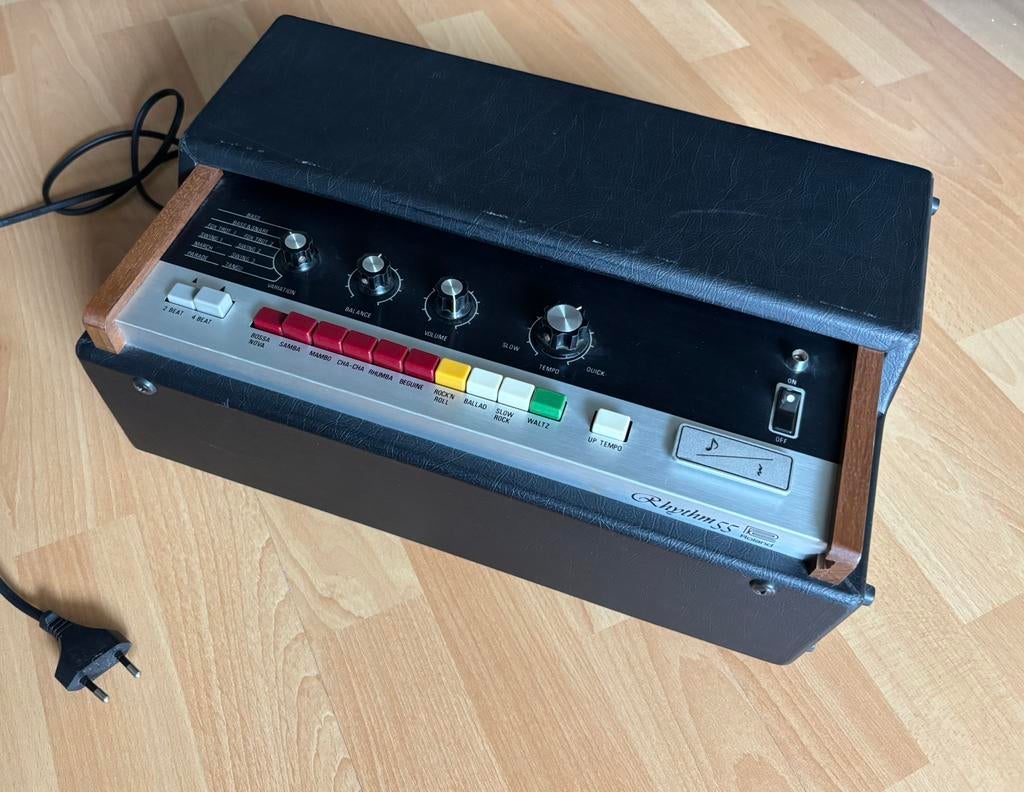 Een v/d eerste Roland drumcomputers (1972): Rhythm 55/TR-55, Ophalen of Verzenden, Gebruikt