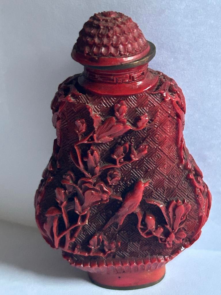 Antieke  Chinees snuifflesjes. Cinnaber lak, Ophalen of Verzenden