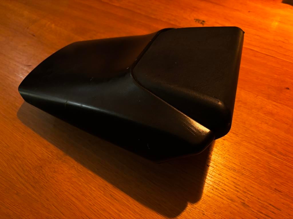 YAMAHA YZF - R6 600 YZF-R6 SOLOSEAT COVER KAPJE, Ophalen of Verzenden, Gebruikt