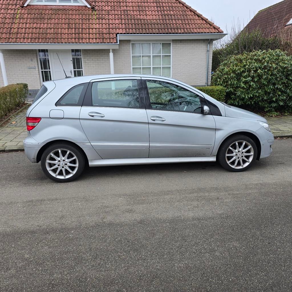 Mercedes-Benz B-Klasse 2.0 B200 5DRS CVT 2006 Grijs, Auto's, Mercedes-Benz, Particulier, B-Klasse, Benzine, D, MPV, Automaat, Origineel Nederlands