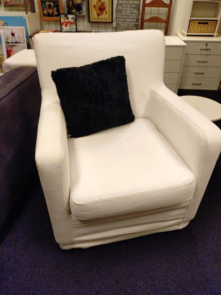 Comfortabele stoel - Wit, €10, Ophalen, Gebruikt, Onbekend, Onbekend
