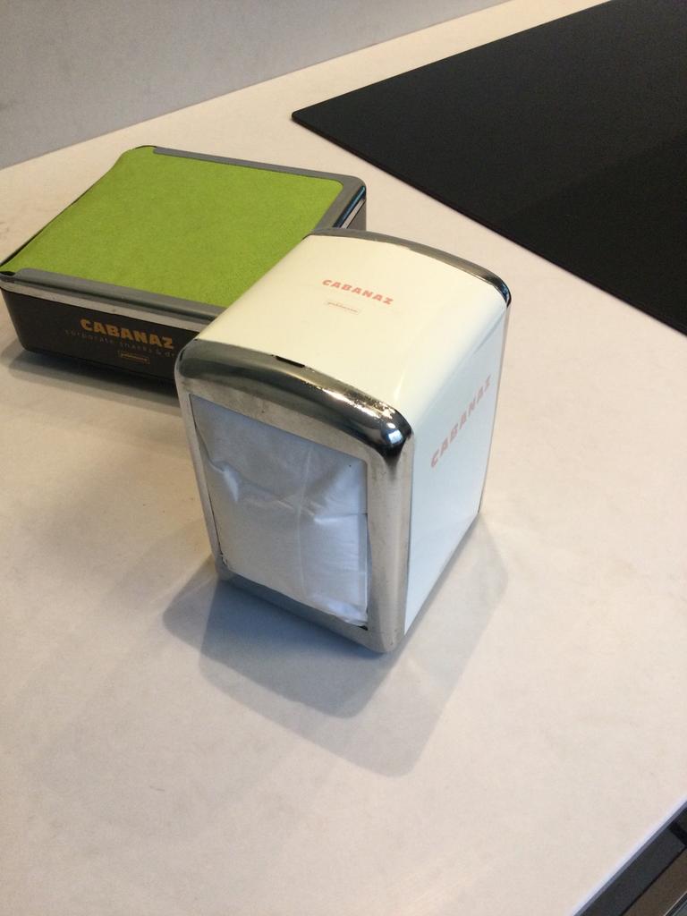 Servettenhouder cabanaz,  2 stuks voor €10,—, Ophalen of Verzenden, Zo goed als nieuw, Overige merken