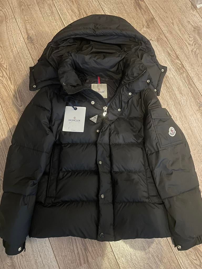 Moncler verzere, Verzenden, Zo goed als nieuw, Maat 46 (S) of kleiner, Zwart