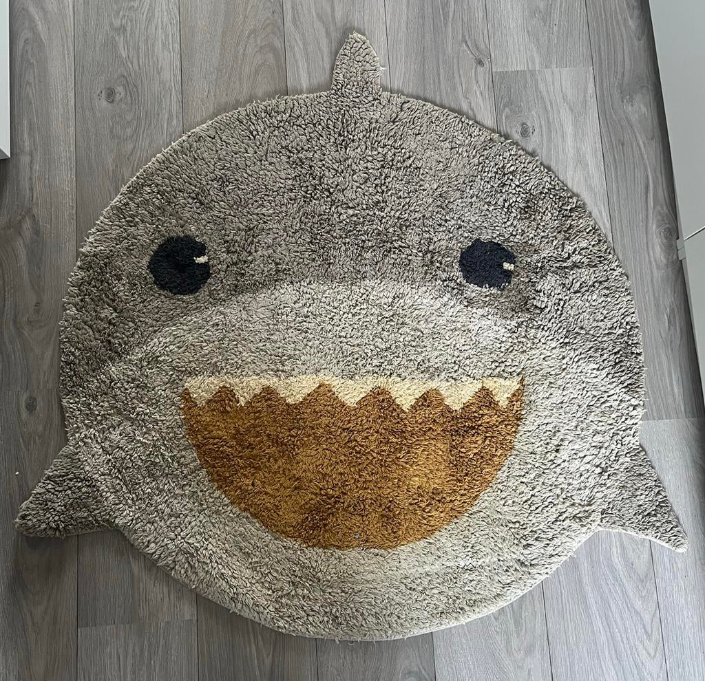 Tapis Petit haai vloerkleed - 110cm, Huis en Inrichting, Stoffering | Tapijten en Kleden, Nieuw, 100 tot 150 cm, 100 tot 150 cm