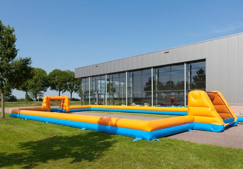 Te huur mooie voetbalboarding/pannakooi/voetbalveld 20x10m, Ophalen of Verzenden, Zo goed als nieuw, Overige