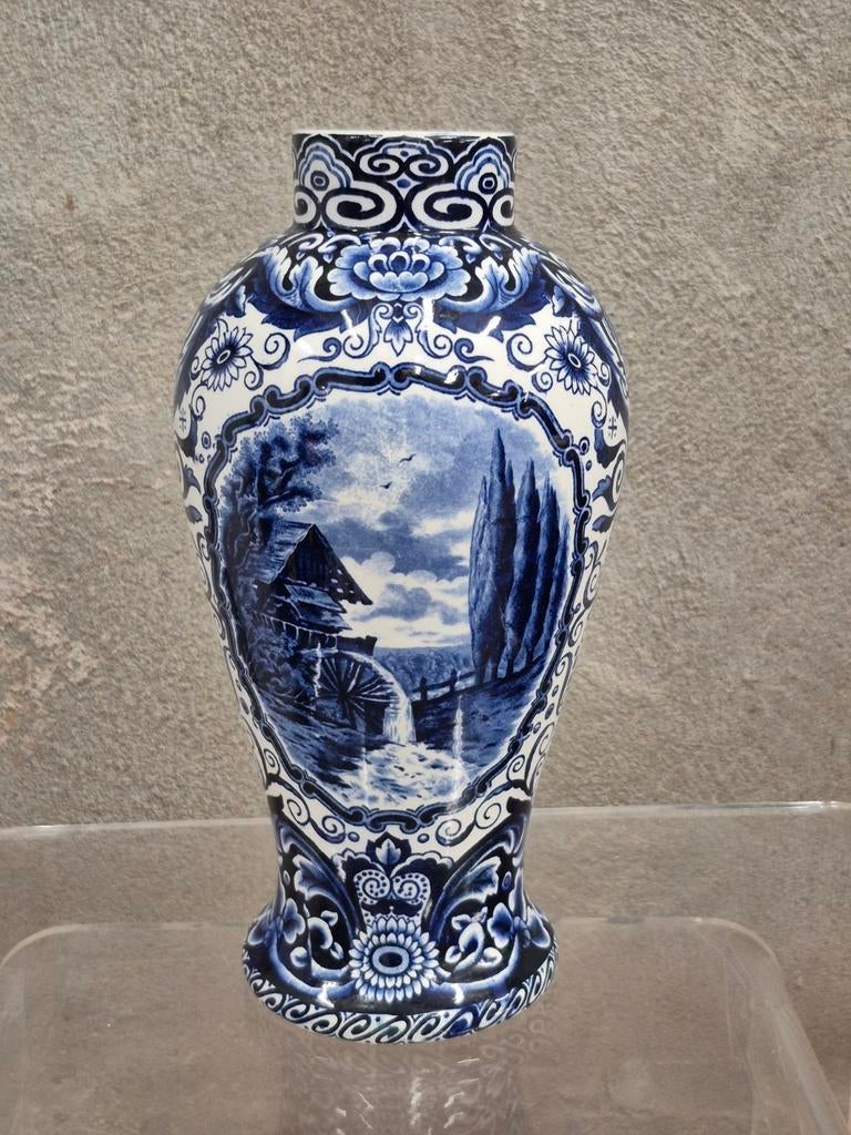 Delftsblauwe vaas Maastricht rustique, Antiek en Kunst, Ophalen of Verzenden