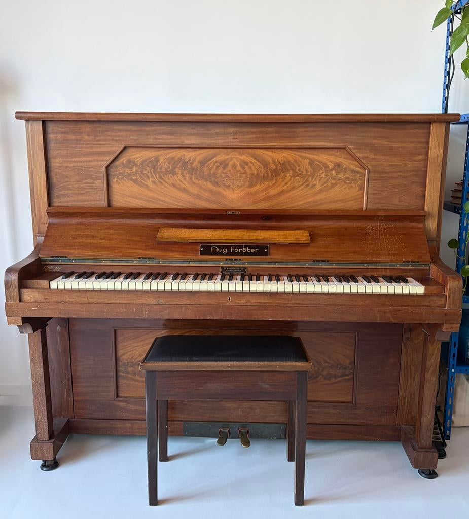 Gratis: August Förster piano, Muziek en Instrumenten, Piano's, Gebruikt, Piano, Bruin, Ophalen