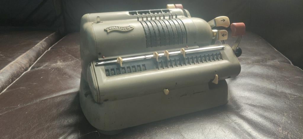 Walther rekenmachine, Ophalen