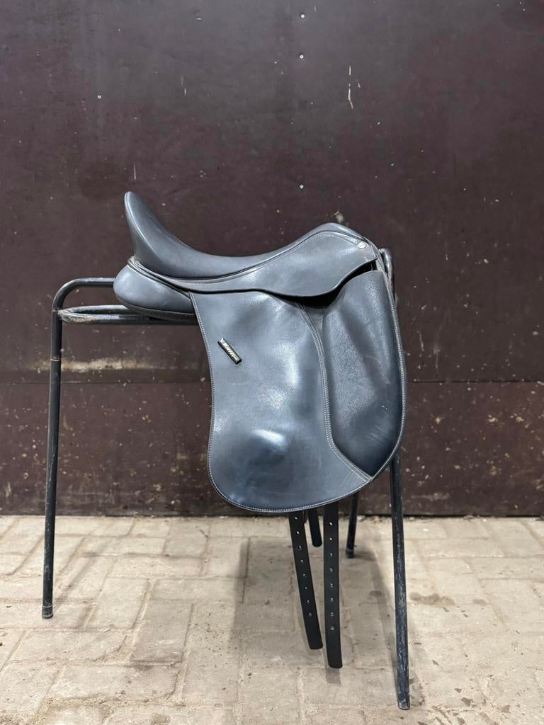 Wintec 500 16,5 inch en wintec pro isabella 17inch, Dieren en Toebehoren, Paarden en Pony's | Zadels, Gebruikt, Dressuur, Ophalen