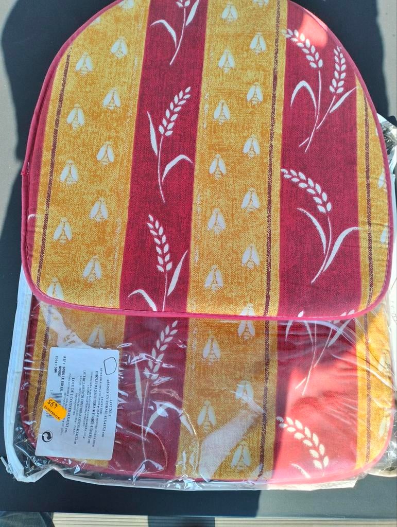 Tuinstoel kussentjes 2 stuks bijna gratis, Tuin en Terras, Ophalen of Verzenden