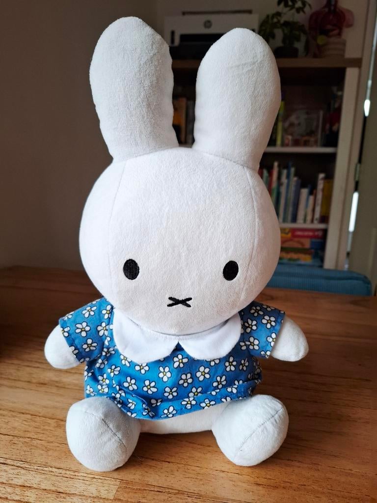 Nijntje knuffel groot 36 cm hoog, Ophalen of Verzenden, Zo goed als nieuw, Konijn