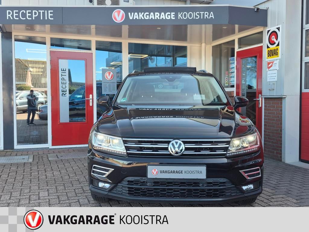 Volkswagen Tiguan 1.4 TSI ACT Highline|Pano|Head-Up|Navi|Tre, 12 maanden, Zwart, 4 cilinders, Zwart
