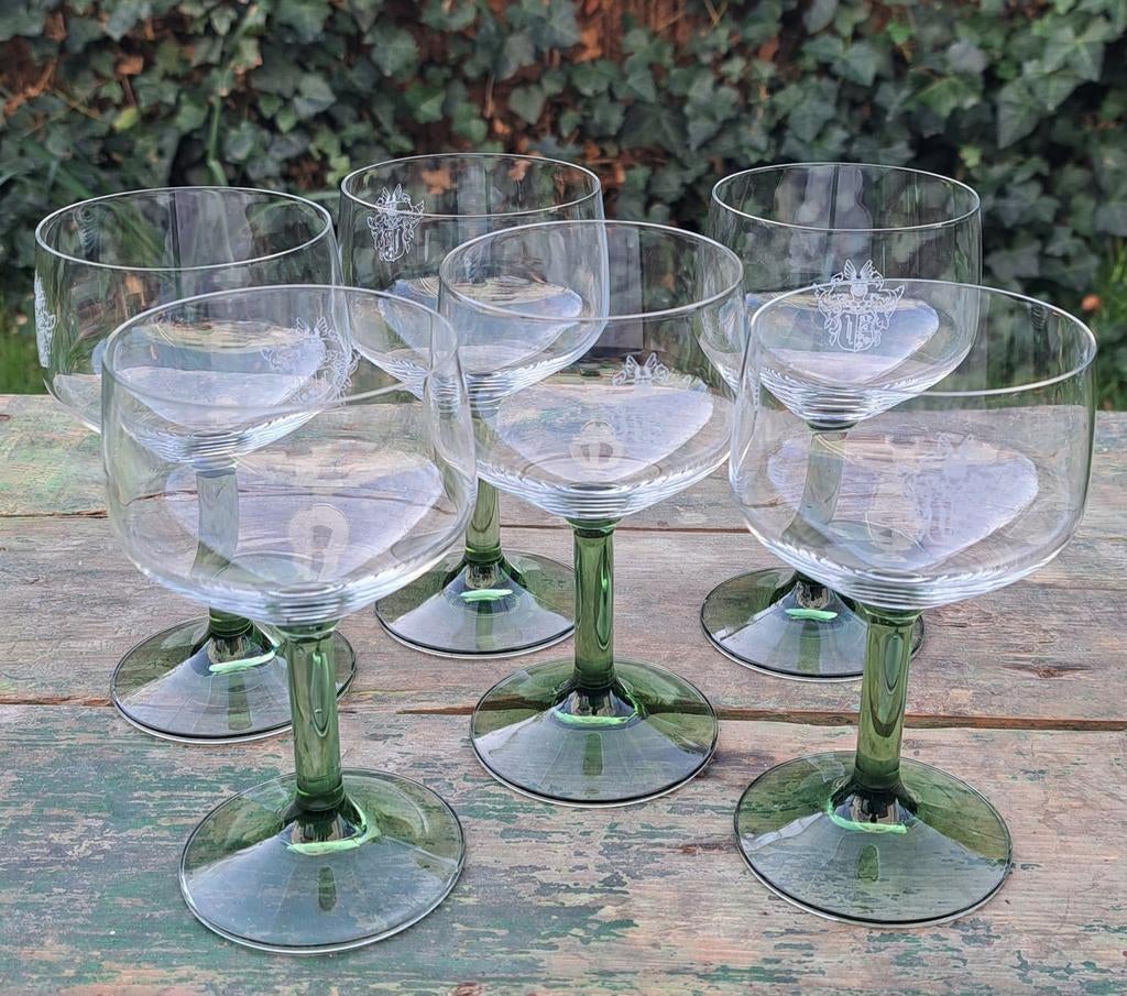 6 trendy wijnglazen groene voet of steel borrelen schoon, Antiek en Kunst, Ophalen of Verzenden