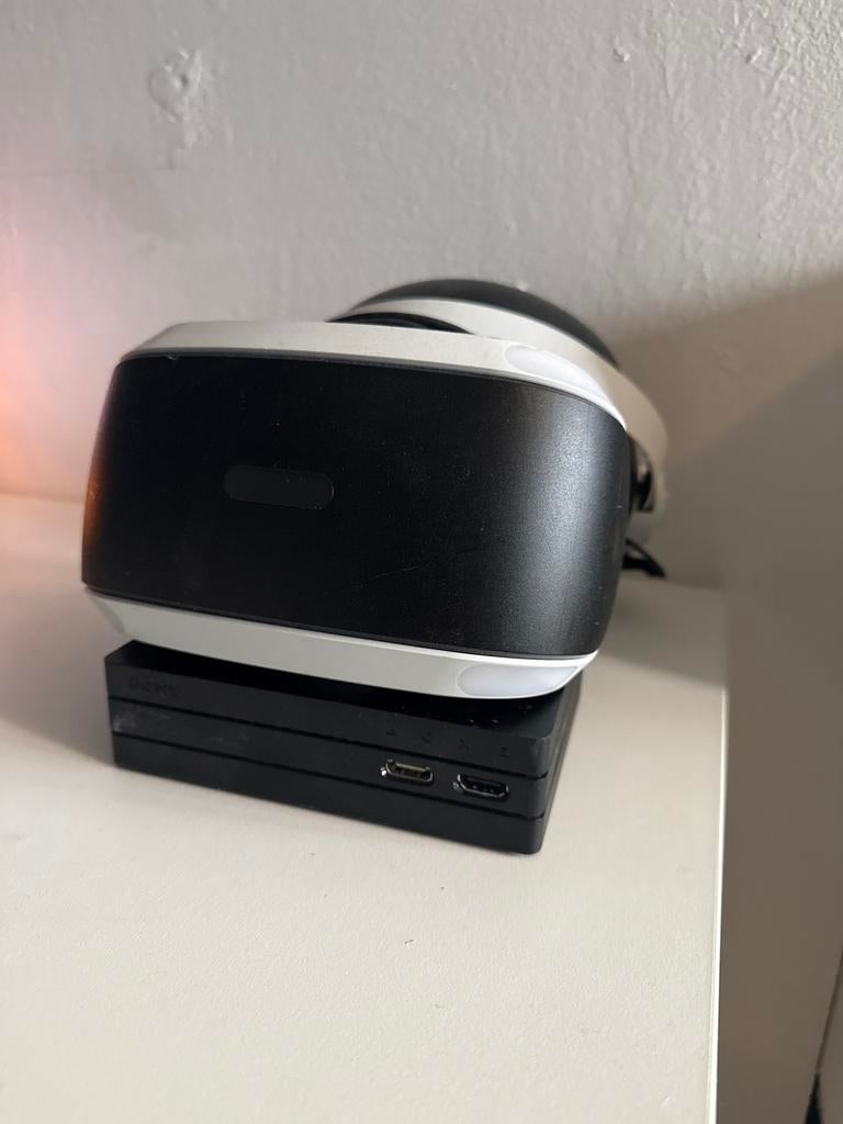 Sony PlayStation VR Bril voor PS4 - Complete Virtual Reality, Spelcomputers en Games, Virtual Reality, Ophalen, Zo goed als nieuw