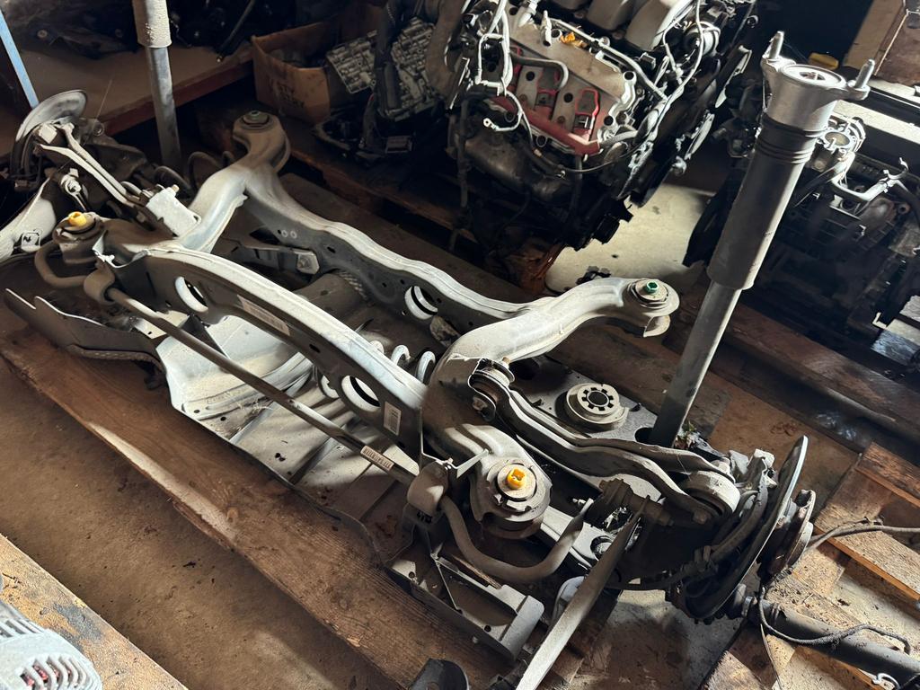 Subframe Achteras Mercedes Compleet A2463510101, Auto-onderdelen, Ophanging en Onderstel, Ophalen of Verzenden, Gebruikt, Mercedes-Benz