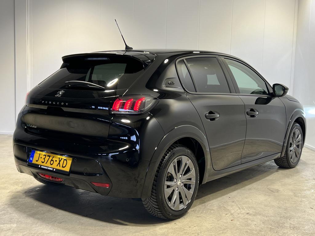 Peugeot e-208 EV Allure 50 kWh | 3-fase | SOH 87% | Navigati, Gebruikt, Zwart, 339 km, Origineel Nederlands