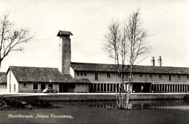 Noordbergum, Nieuw Toutenburg - gelopen 197?, Ophalen of Verzenden, Voor 1920, Gelopen, Friesland