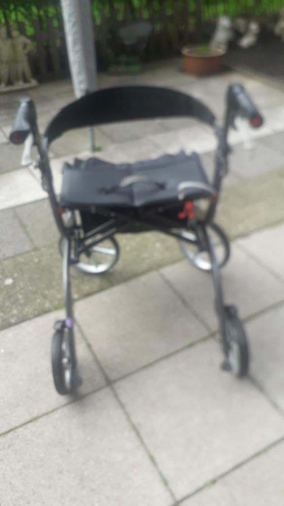 Te koop., Diversen, Rollators, Ophalen of Verzenden, Lichtgewicht, Gebruikt