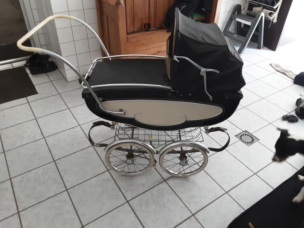 Kinderwagen uit de jaren 60, Antiek en Kunst, Ophalen