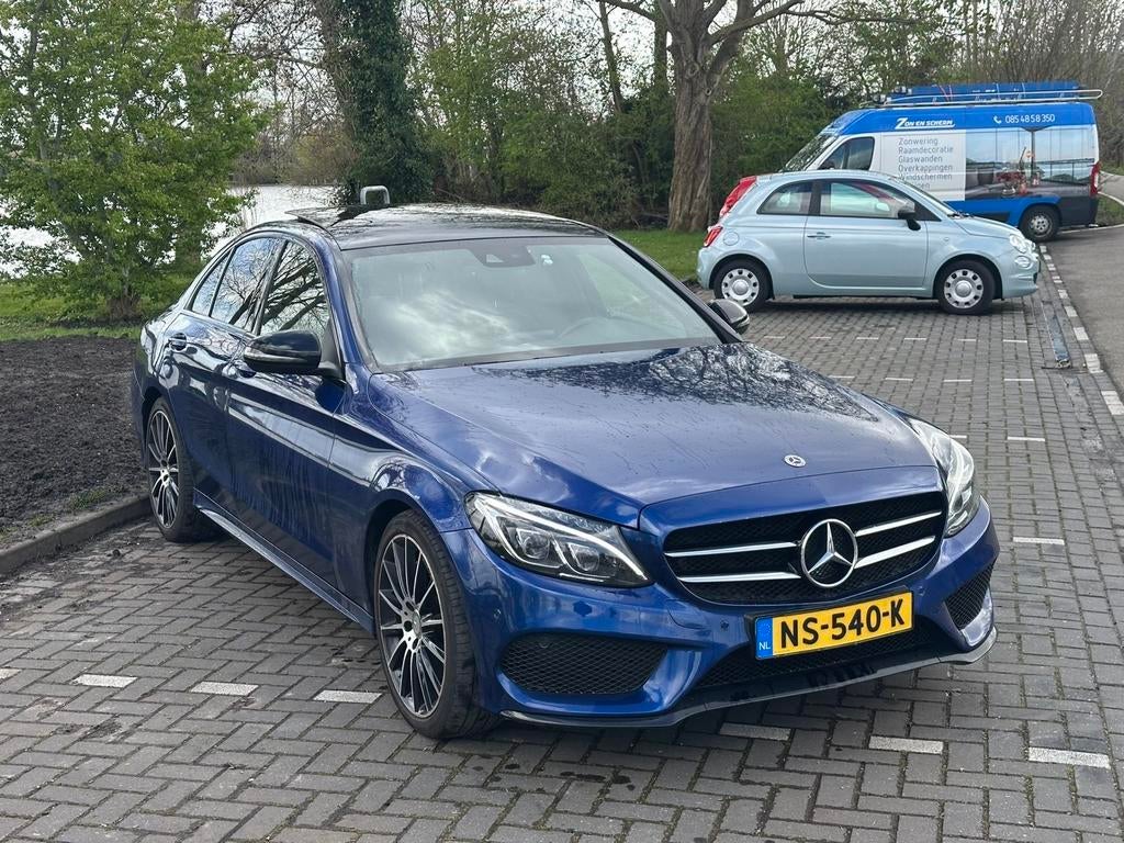 Mercedes-Benz C klasse C250 AMG 211 PK - Night Edition Blauw, Auto's, Automaat, 1800 kg, 4 cilinders, Blauw