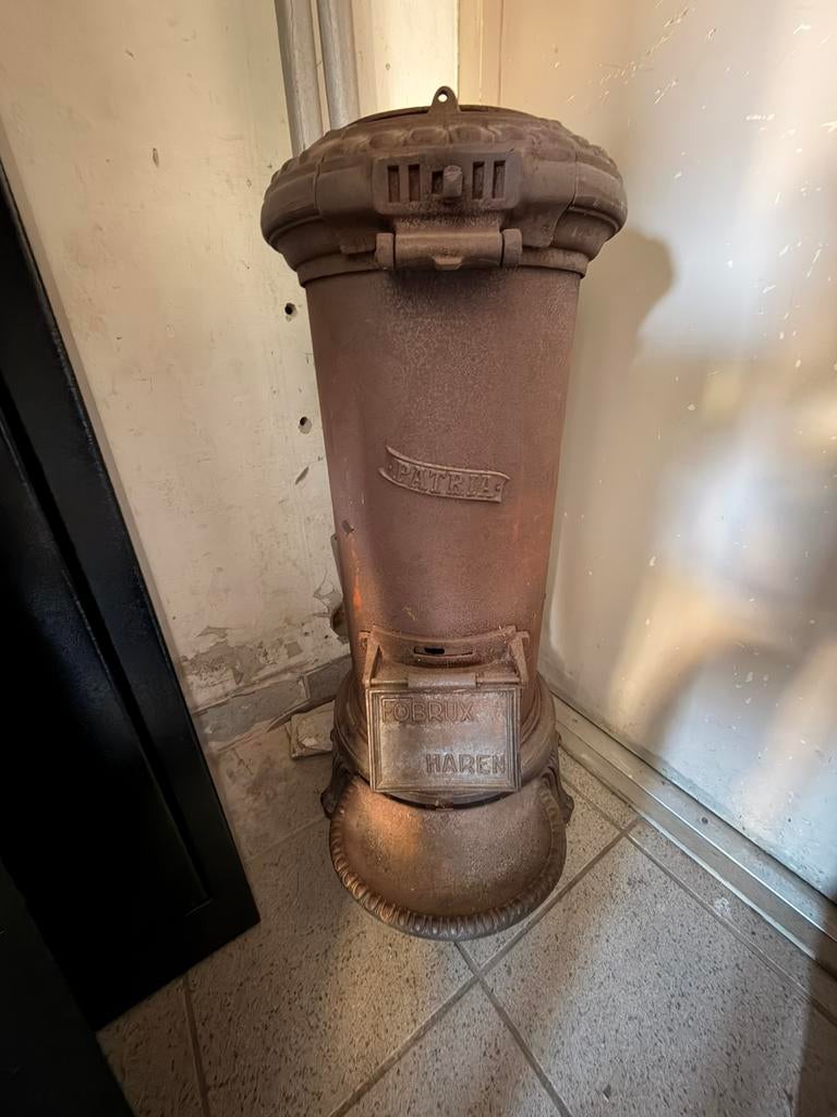 Potkachel patria, Ophalen, Zo goed als nieuw, Gas, Gaskachel