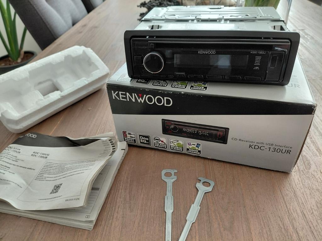 Kenwood kdc 130 ur. met usb, Ophalen, Gebruikt