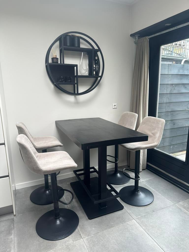 Bartafel en barkrukken 2 jaar oud, Huis en Inrichting, Tafels | Statafels, Zo goed als nieuw, Ophalen