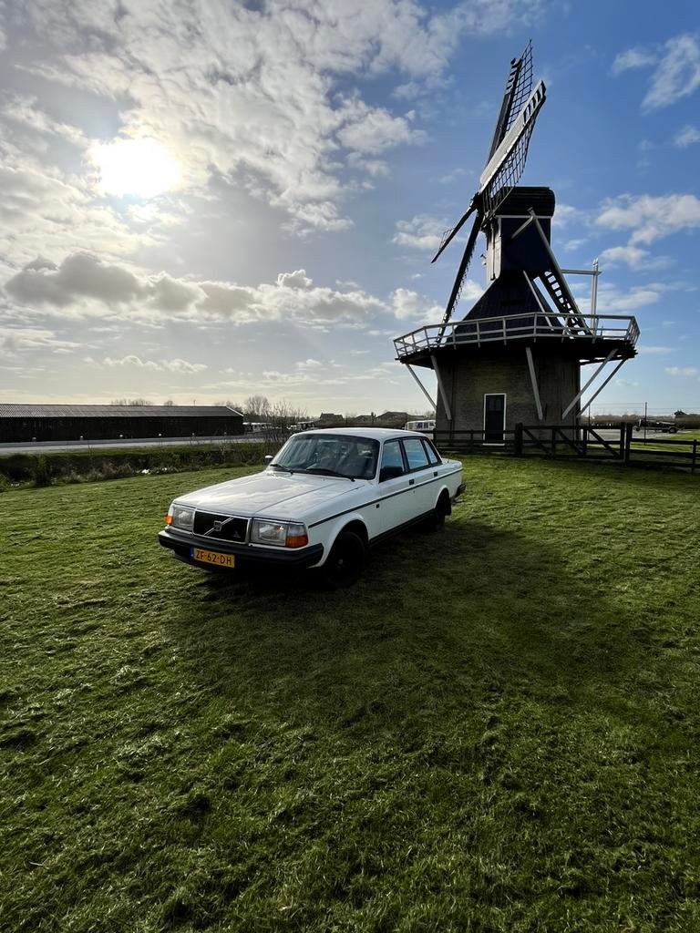 Volvo 240 2.3 DL U9 1991 Wit, 4 cilinders, Wit, Origineel Nederlands, 113 pk