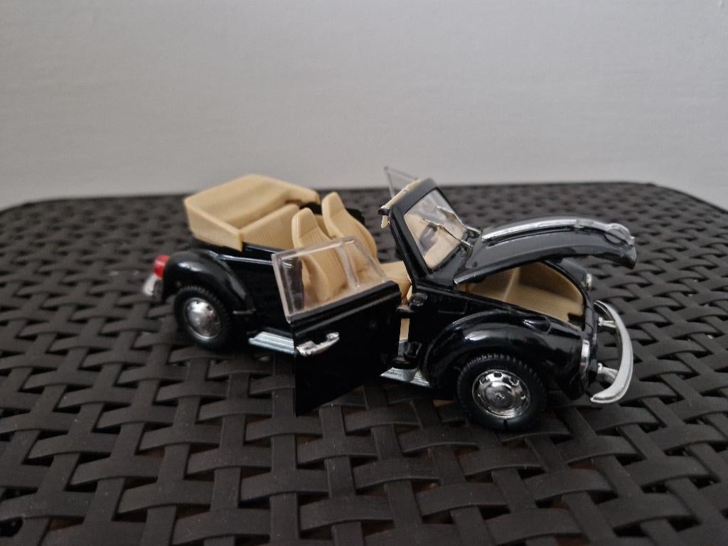 Modelauto VW Kever Cabriolet 1:25 Merk Polistil, Ophalen of Verzenden, Gebruikt, Auto, Overige merken
