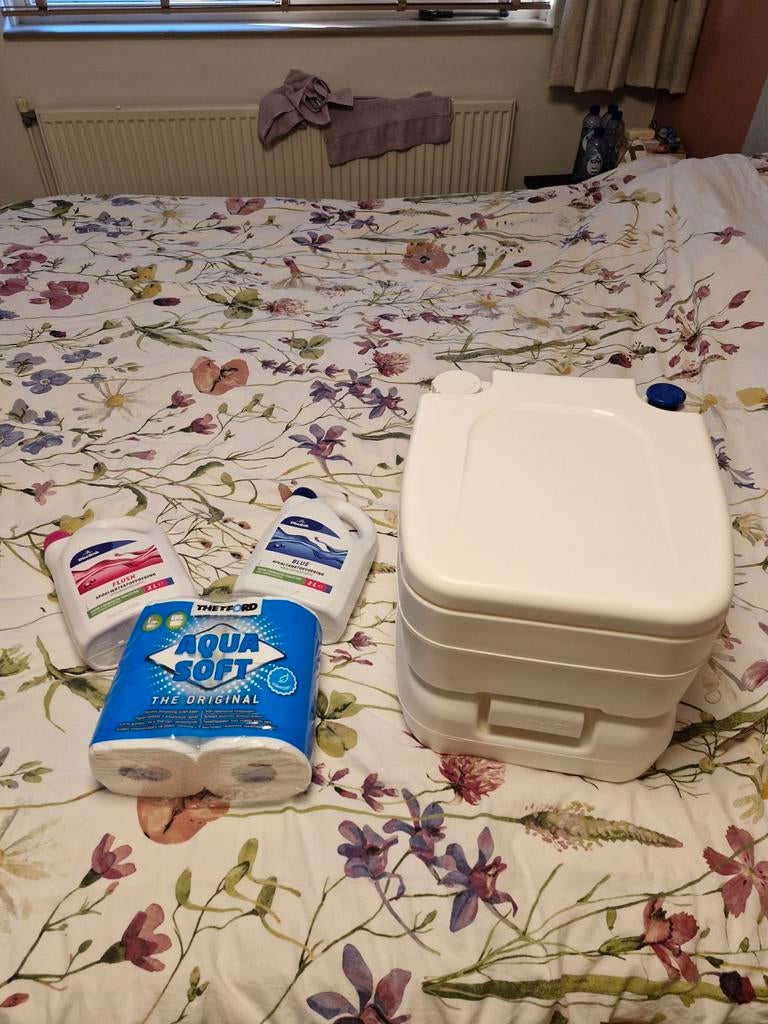 Nieuwe Thetford Porta Potti Qube 145 met toebehoren, Ophalen, Nieuw