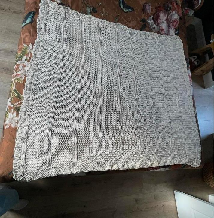 Prachtig woonkleed van Return to Sender, Huis en Inrichting, Woonaccessoires | Plaids en Woondekens, Ophalen of Verzenden, Zo goed als nieuw