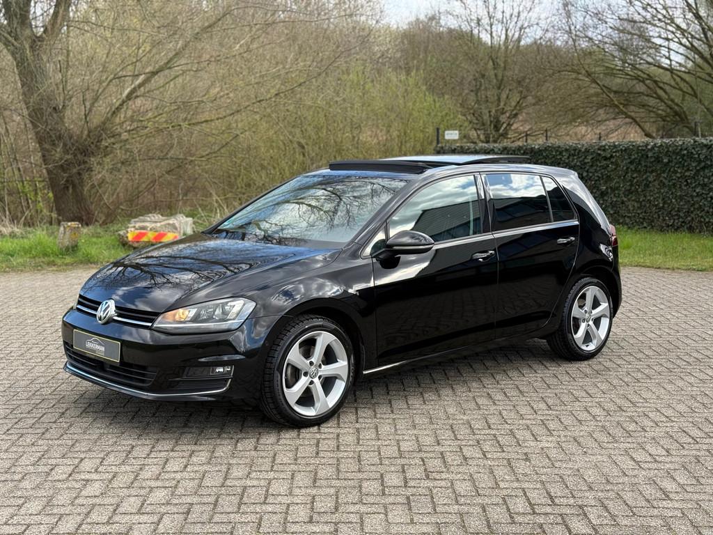 Volkswagen Golf 1.4 TSI Highline PANO I KACHELWEERSTAND I LE, Voorwielaandrijving, 125 pk, 4 cilinders, Zwart