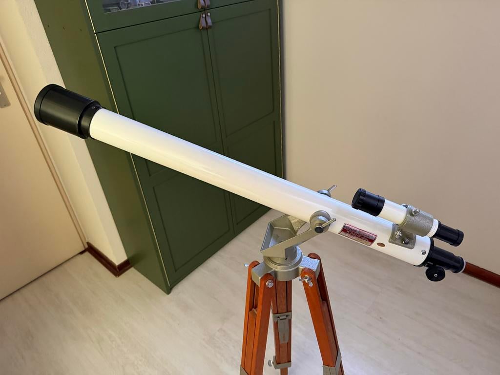 Vixen Icarus-60L Astronomische Telescoop met Statief, Ophalen, Gebruikt, Lenzentelescoop (refractor), Met statief
