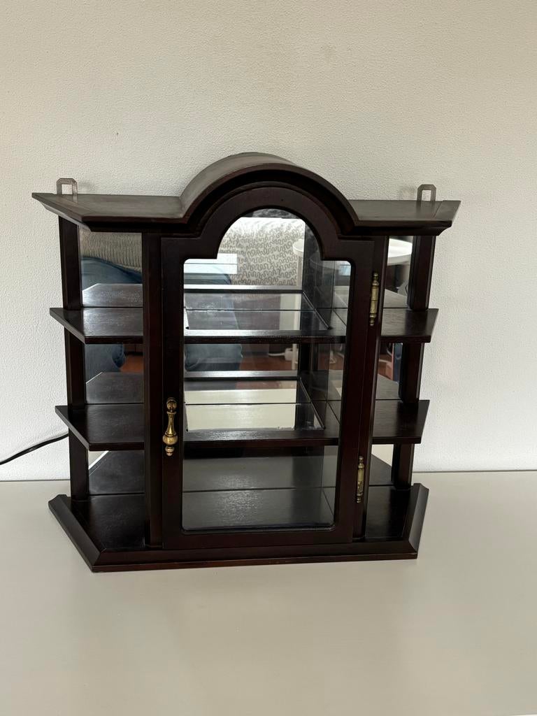 Vitrinekastje van hout met glas, licht en spiegelwand, Huis en Inrichting, Kasten | Vitrinekasten, Minder dan 50 cm, Klassiek