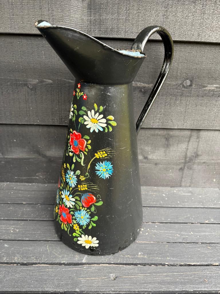 Zeer Fraaie Zwarte Emaille Waterkan met Bloemstilleven., Ophalen of Verzenden