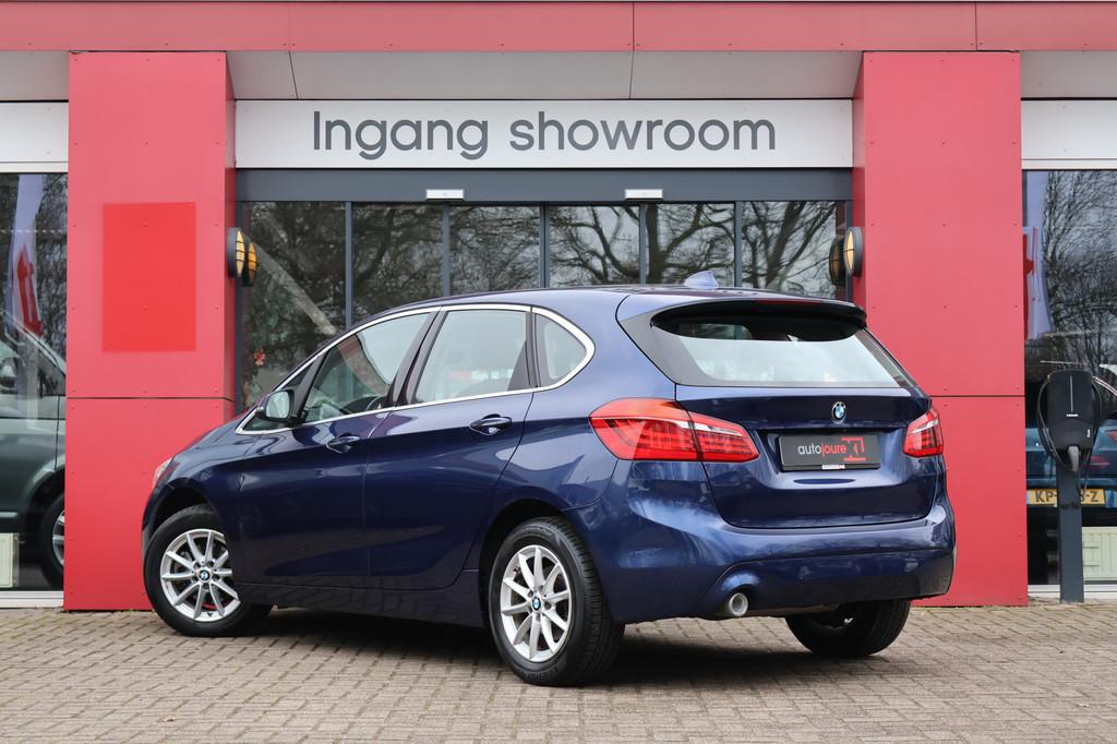 BMW 2 Serie Active Tourer 216d Automaat Executive Launch Edi, Stof, Gebruikt, Blauw, 116 pk