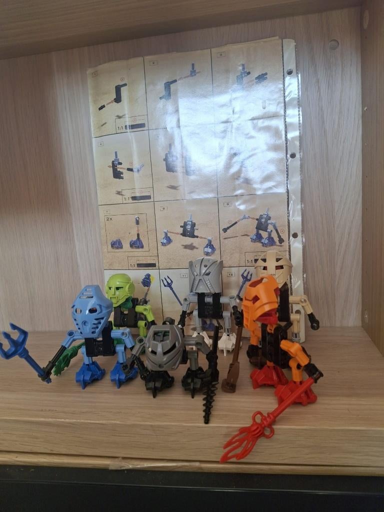 LEGO Bionicle Turaga 2001 – Complete set met boekjes, Bionicle, Lego, Ophalen of Verzenden, Zo goed als nieuw