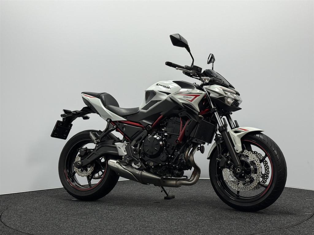 Kawasaki Z650 ABS - foto 2