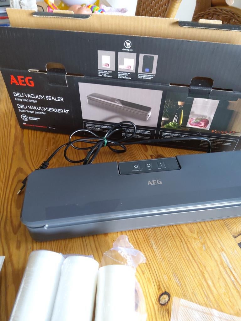 AEG vacuum sealer, Ophalen of Verzenden, Zo goed als nieuw