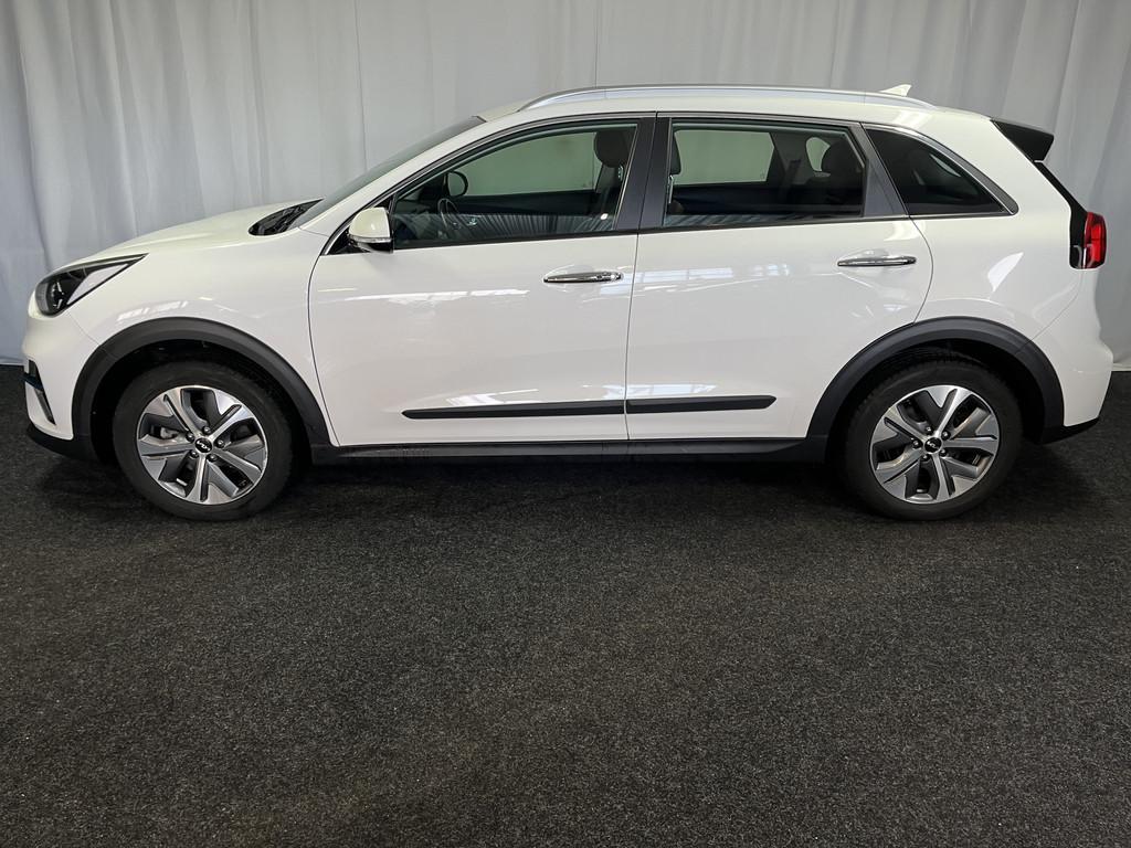 Kia e-Niro DynamicLine 64 kWh 1E EIGN/ECC/CAMERA/3 FASE/94,9, Gebruikt, 1712 kg, Met garantie (alle), Parkeersensor