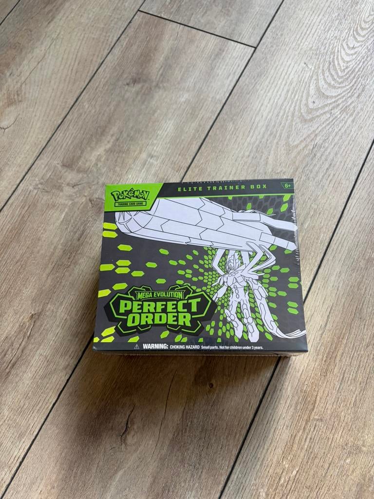 Pokemon Perfect Order Elite Trainer Box, Ophalen of Verzenden, Zo goed als nieuw, Boosterbox