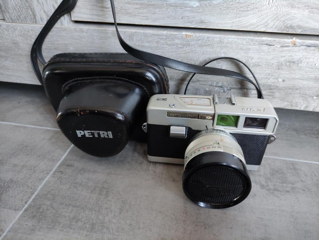 Petri auto rapid 2.8 camera met tasje (werkend), Ophalen of Verzenden, Compact, Overige Merken