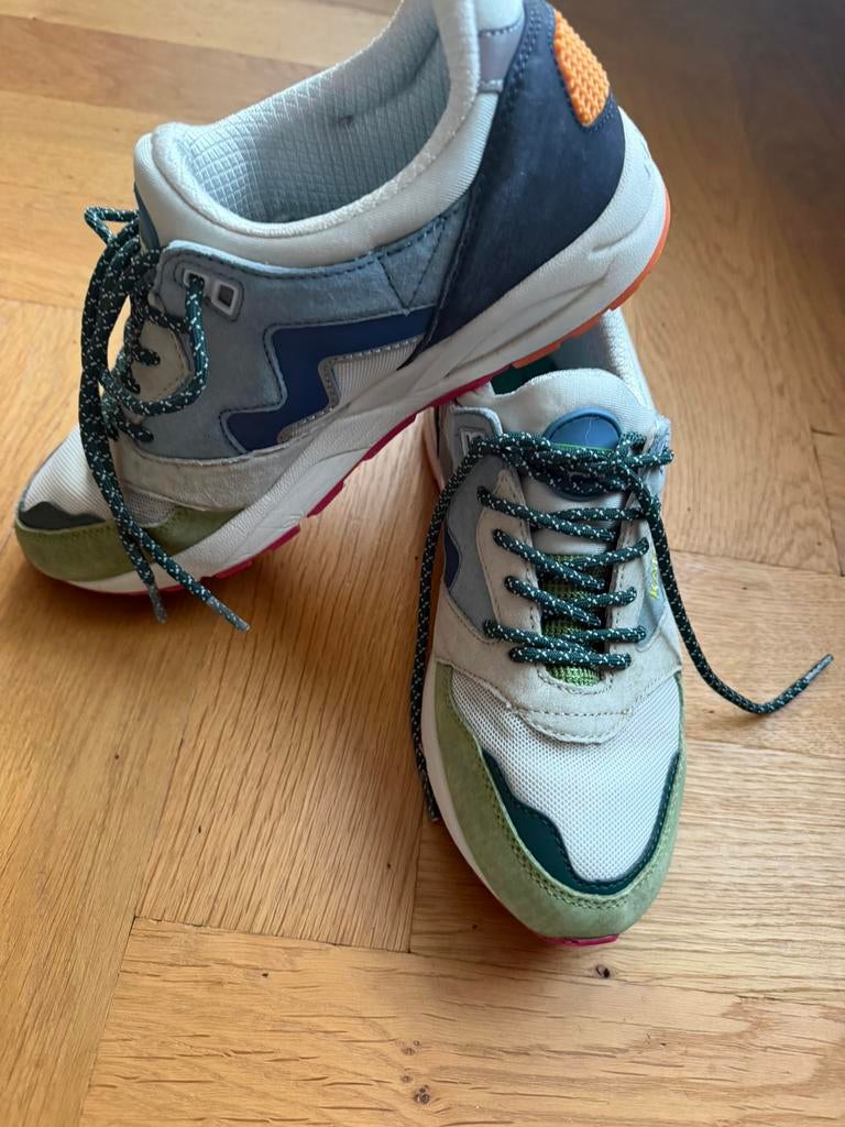 Karhu 39.5, Ophalen of Verzenden, Zo goed als nieuw, Sneakers of Gympen