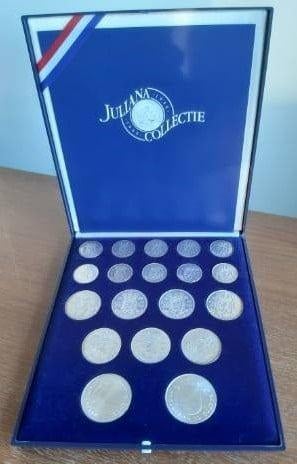 Nederland complete set Zilvergeld Juliana