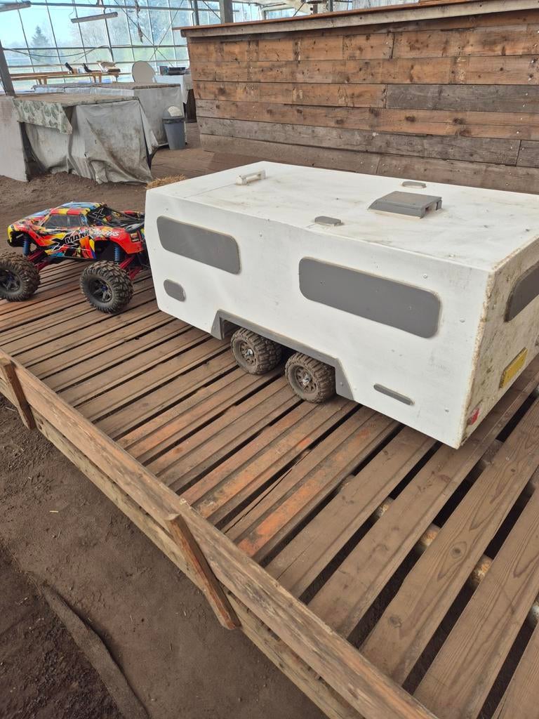 Traxxas X-Maxx caravan (auto is  los te koop), Hobby en Vrije tijd, Modelbouw | Auto's en Voertuigen, Ophalen, 1:32 tot 1:50, Auto