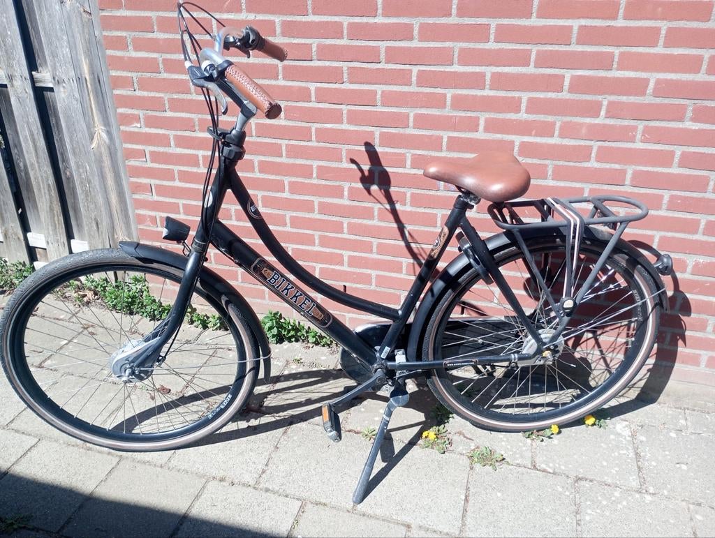 Bikkel omafiets in perfecte staat, Ophalen