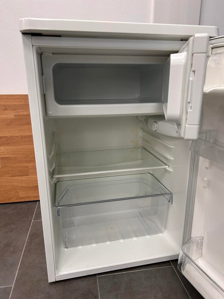 Compacte mini koelkast met vriesvak, Witgoed en Apparatuur, Koelkasten en IJskasten, Gebruikt, 75 tot 100 liter, 45 tot 60 cm