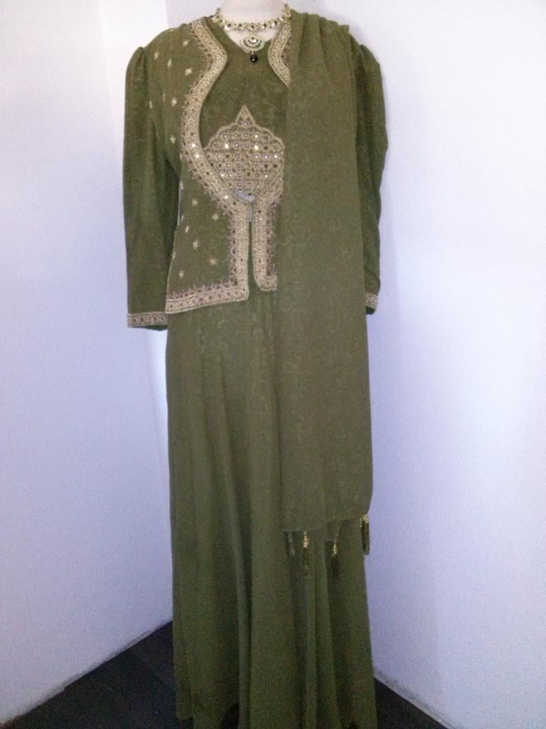 feestkleding / Indiase / bollywood, Kleding | Dames, Ophalen, Overige typen, Zo goed als nieuw, Maat 36 (S)