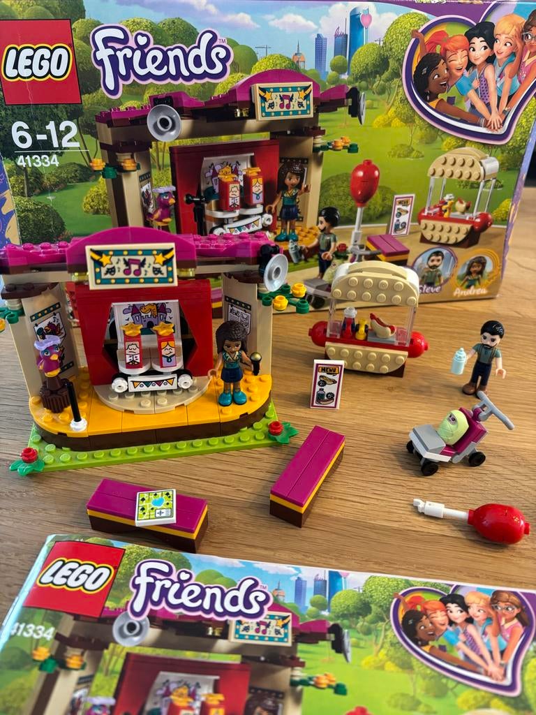 Lego Friends 41334 Andrea's Podiumshow met doos en boekje, Kinderen en Baby's, Speelgoed | Duplo en Lego, Gebruikt, Lego, Complete set