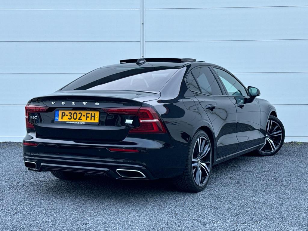 Volvo S60 2.0 Recharge T6 AWD R-Design Org NL Pano Camera Ke, Auto's, Volvo, Automaat, Gebruikt, 4 cilinders, Bedrijf